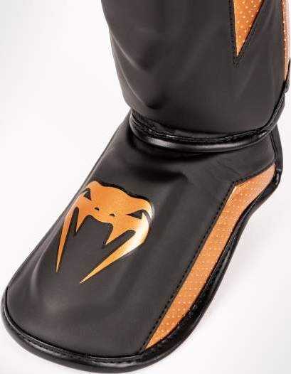Venum Elite Evo Shinguards - Juodas/Bronze