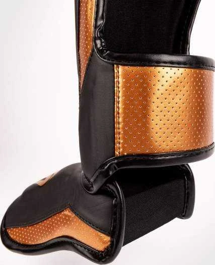 Venum Elite Evo Shinguards - Juodas/Bronze