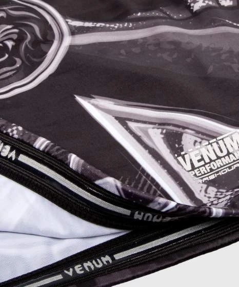 Marškinėliai Venum Gladiator 3.0 Rashguard ilgomis rankovėmis, juodi/balti
