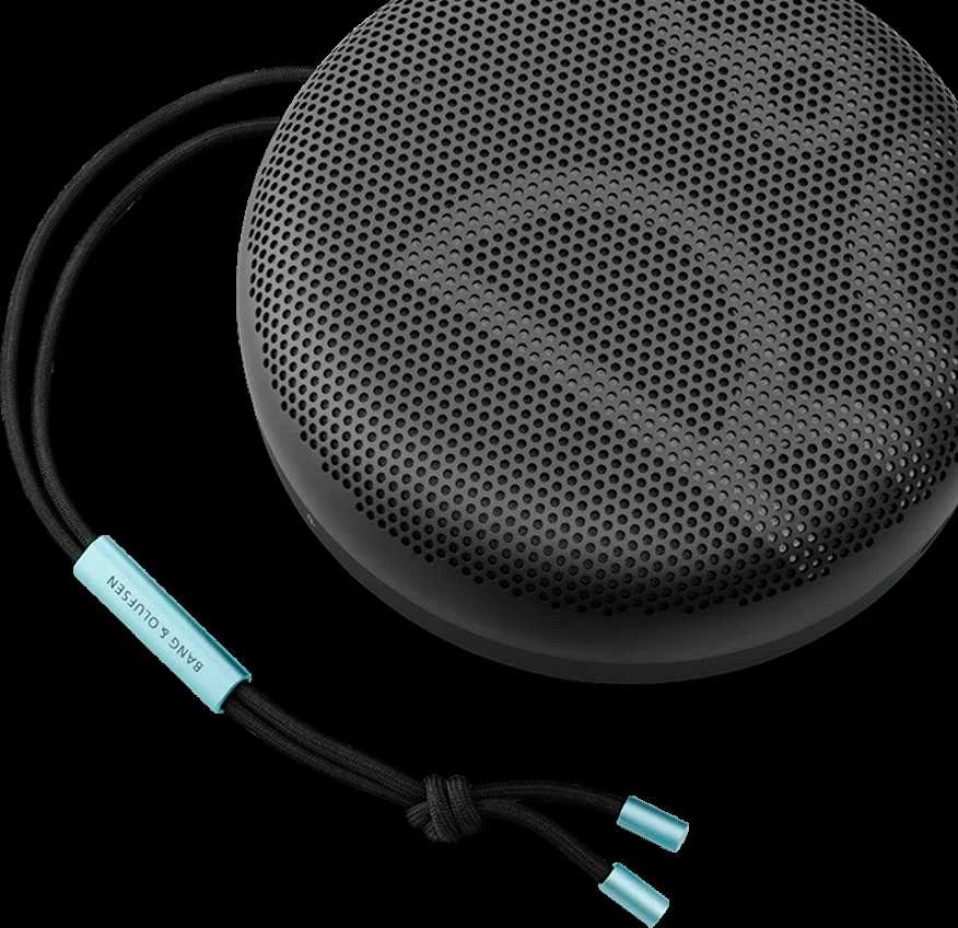 Bang & Olufsen Beosound A1 2nd Gen Nešiojama belaidė Bluetooth kolonėlė su balso asistentu, Juodos antracito/mėlynos spalvos