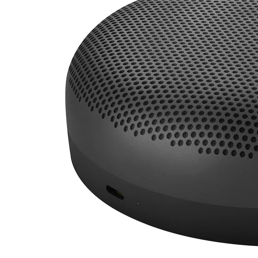 Bang & Olufsen Beosound A1 2nd Gen Nešiojama belaidė Bluetooth kolonėlė su balso asistentu, Juodos antracito spalvos