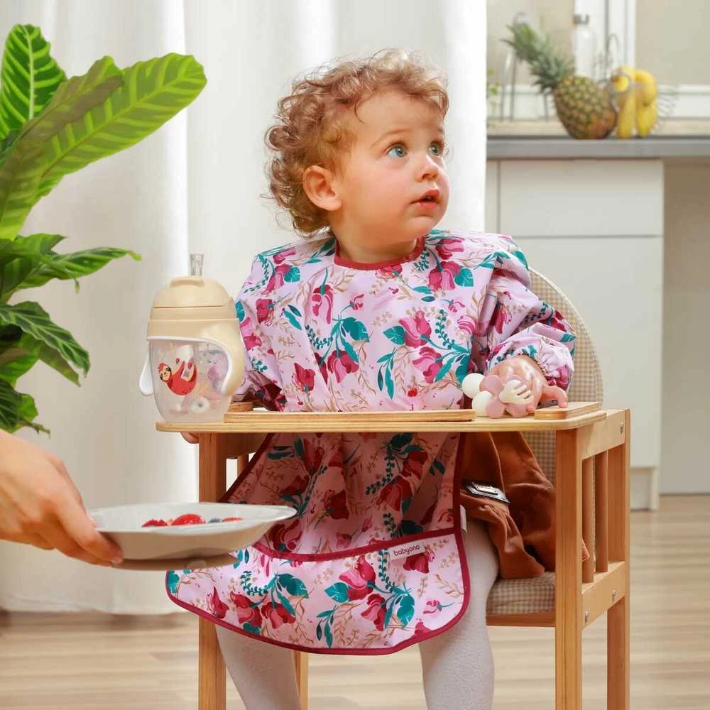Baby Ono BabyOno prijuostėlė su rankovėmis gėlės, 24m+, 1477/01