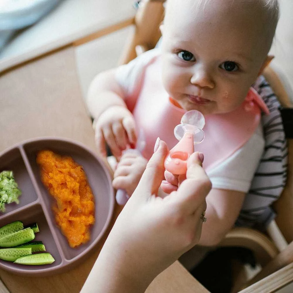 Baby Ono Babyono silikoniniai šaukšteliai 2vnt oranžinis violetinis 784/01