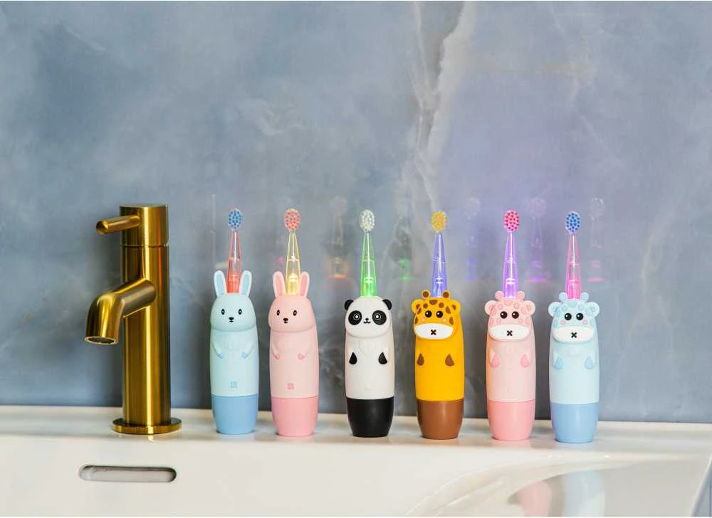 InnoGiO elektrinis dantų šepetėlis panda juodas GIO-451