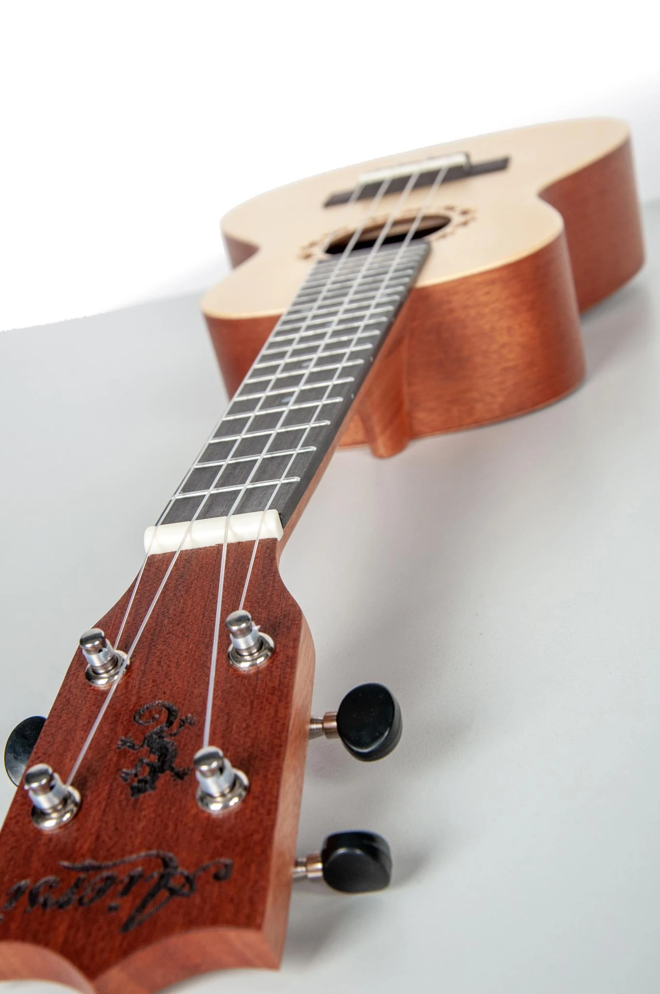 Aiersi Ukulele rinkinys SU-034BG
