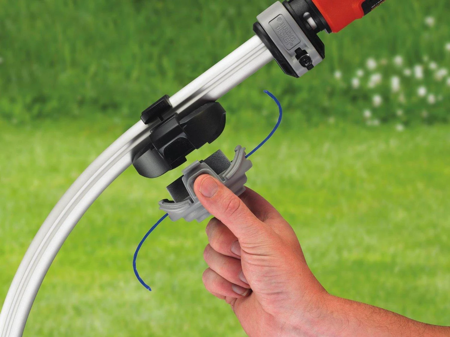 Black & Decker Juodas + DECKER 900W 35cm stiebo kirptuvas