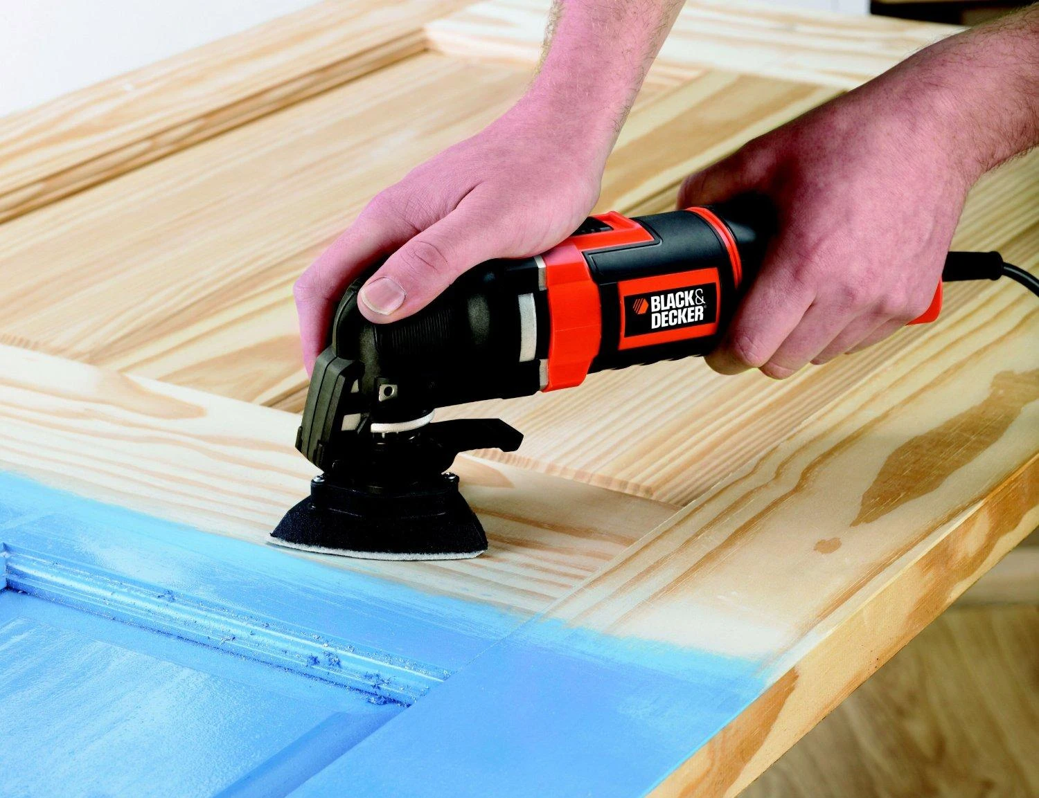 Black & Decker Juodas & Decker Daugiafunkcis elektrinis įrankis MT300KA + 11 priedų, Juodas & Decker
