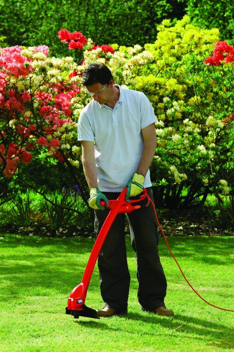 Black & Decker Juodas & Decker Juodas & DECKER Grass Trimmer GL310-QS, 300 W | Cordless