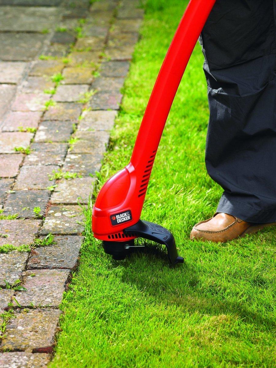 Black & Decker Juodas & Decker Juodas & DECKER Grass Trimmer GL310-QS, 300 W | Cordless