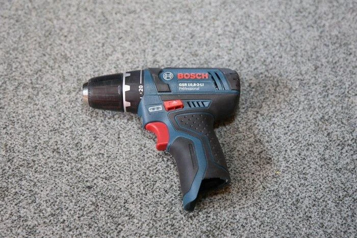 Bosch Akumuliatorinis suktuvas gręžtuvas GSR 12V-15 be akumuliatoriaus ir kroviklio