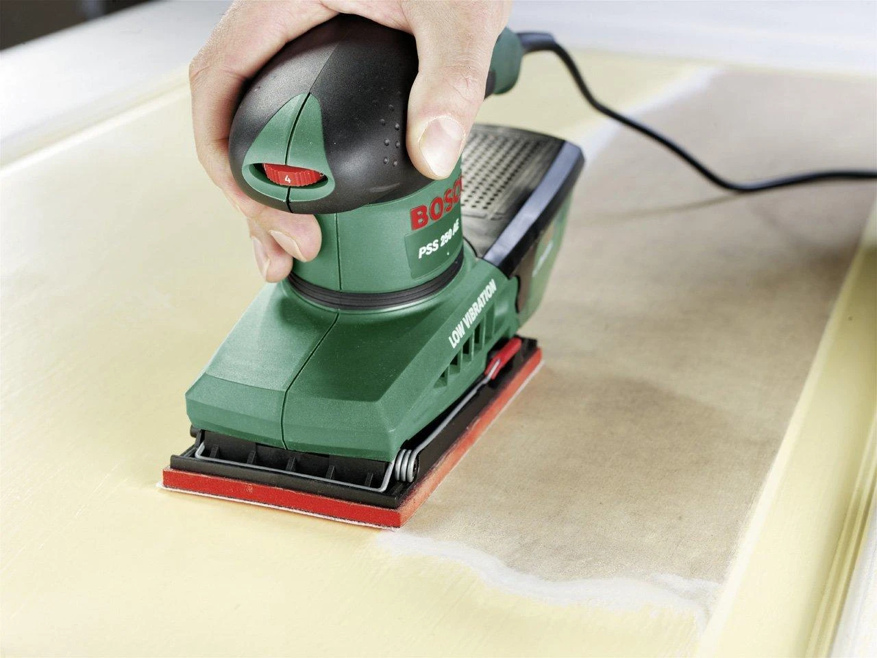 Bosch PSS 250 AE Vibracinis šlifuoklis