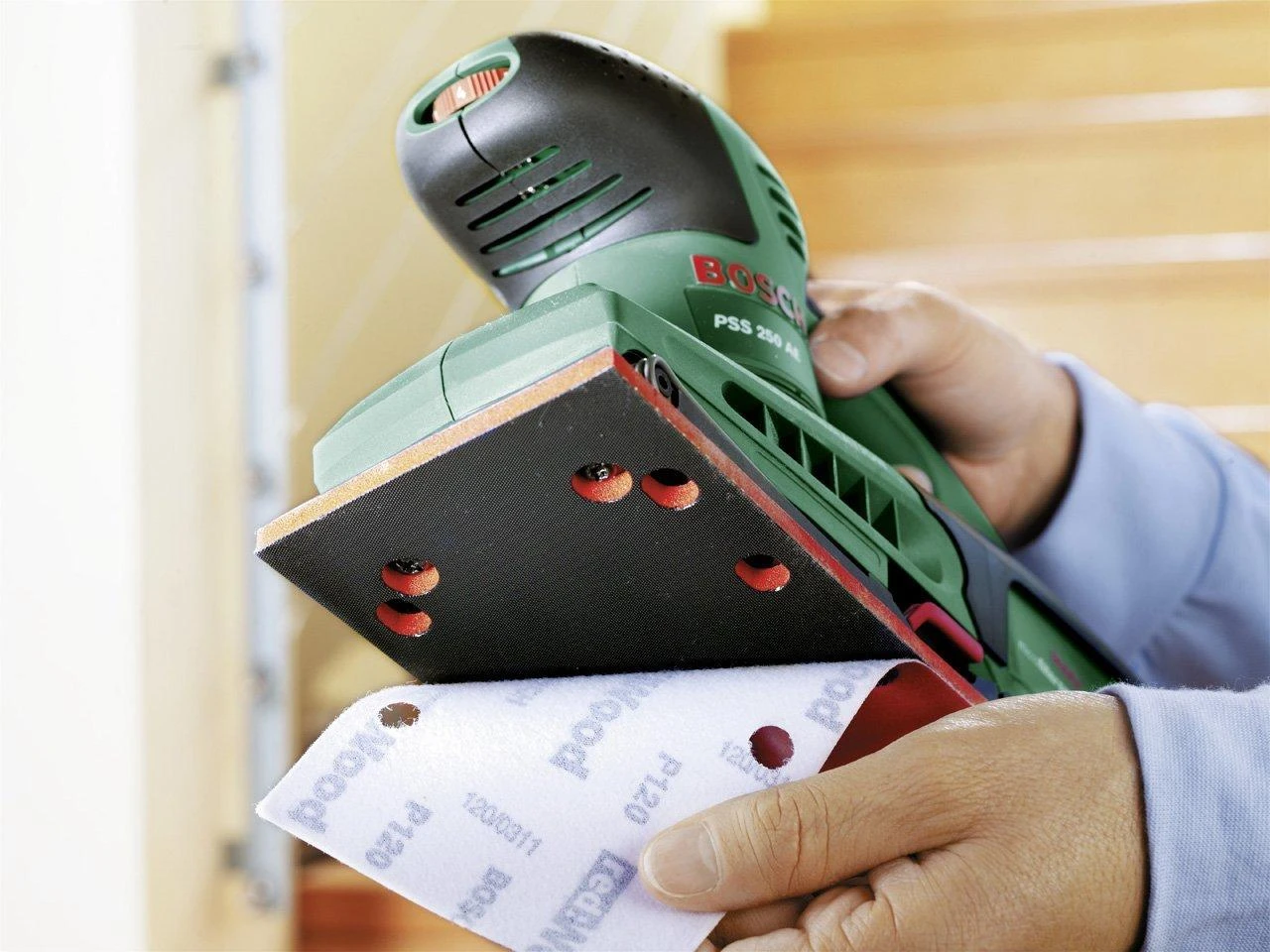 Bosch PSS 250 AE Vibracinis šlifuoklis