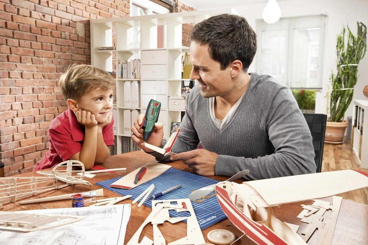 „Bosch DIY“ – klijų pieštukas