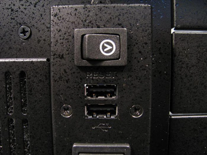 CHIEFTEC UNC-410S-B-U3-OP 19i 4U dėklas USB3.0