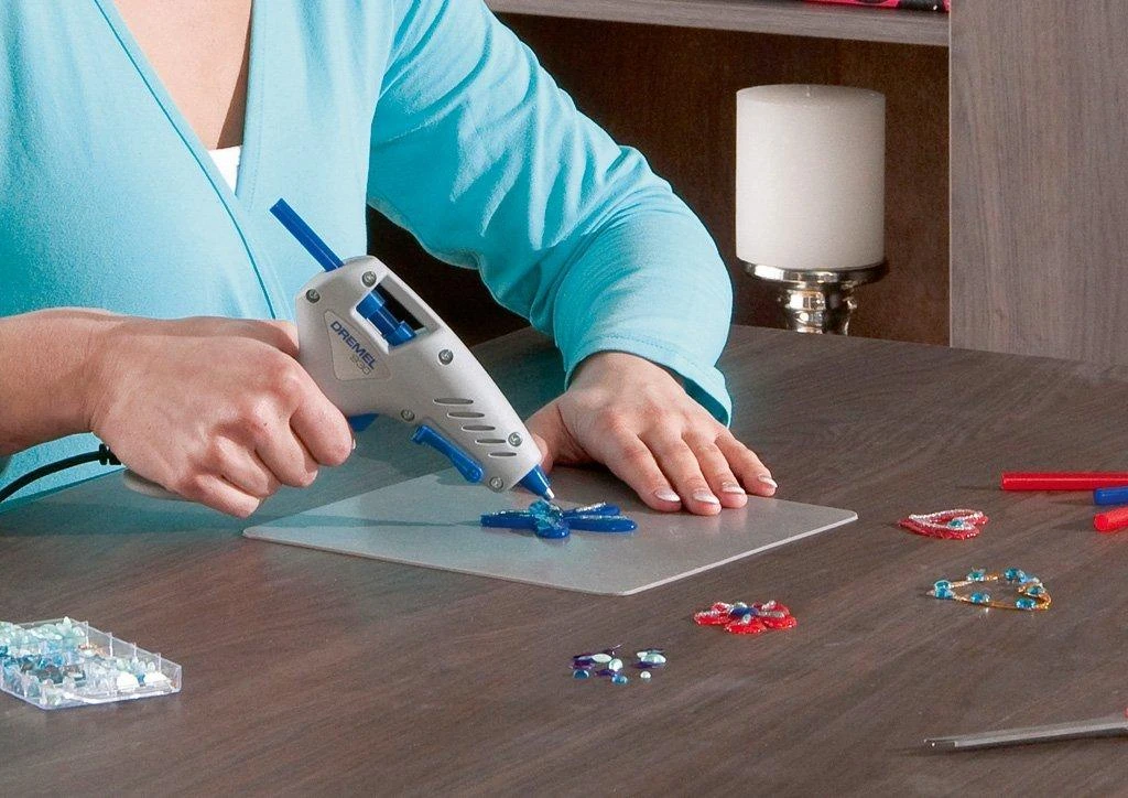 Klijų pistoletas Dremel 930 (930-18 Hobis)
