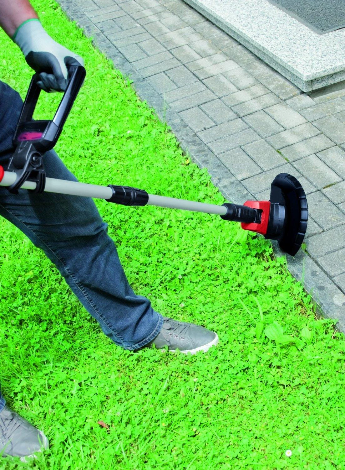 Akumuliatorinė žoliapjovė Einhell GE-CT 18 Li Power X-Change (240mm pjovimo plotis, 20 plastikinių peiliukų, be akumuliatoriaus ir kroviklio)