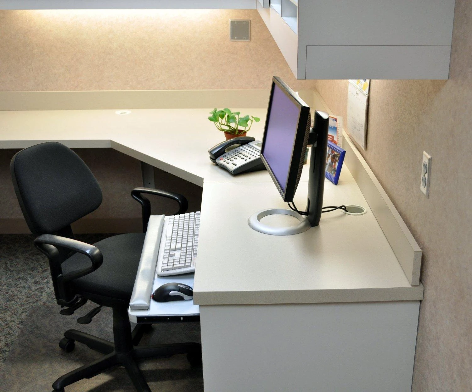 Monitorio laikiklis Ergotron, juodas 35-0902 / 33-310-060
