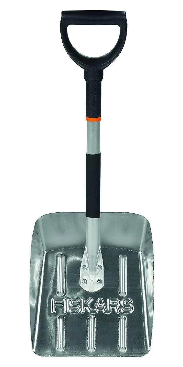 Fiskars Lengvas automobilinis sniego kastuvas 141020