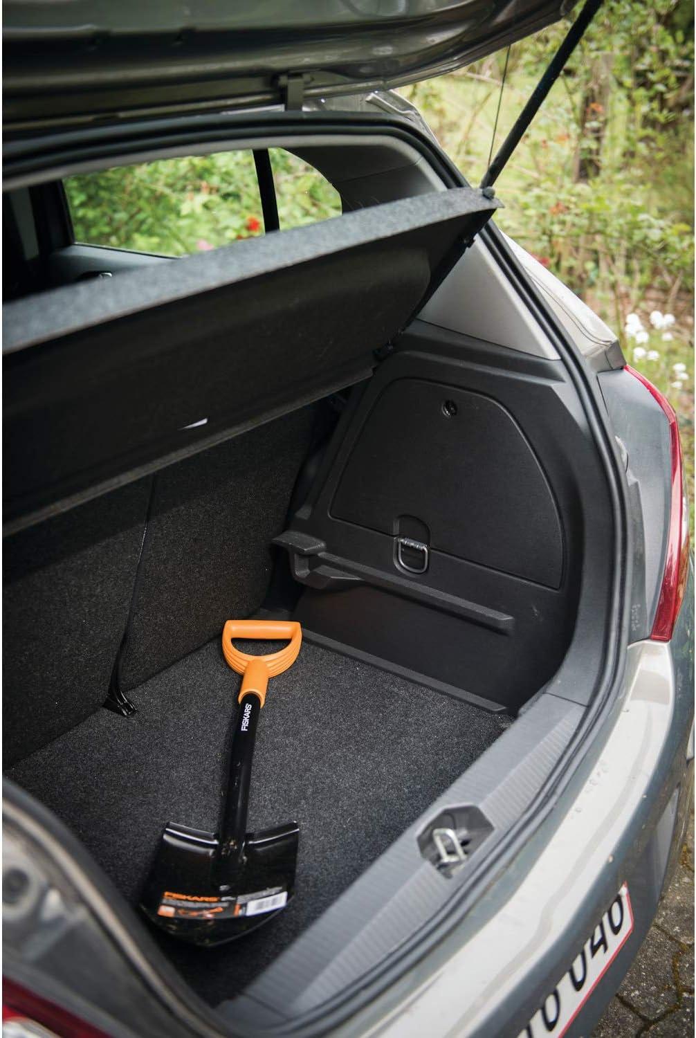 Fiskars sniego kastuvas automobiliui smailia briauna