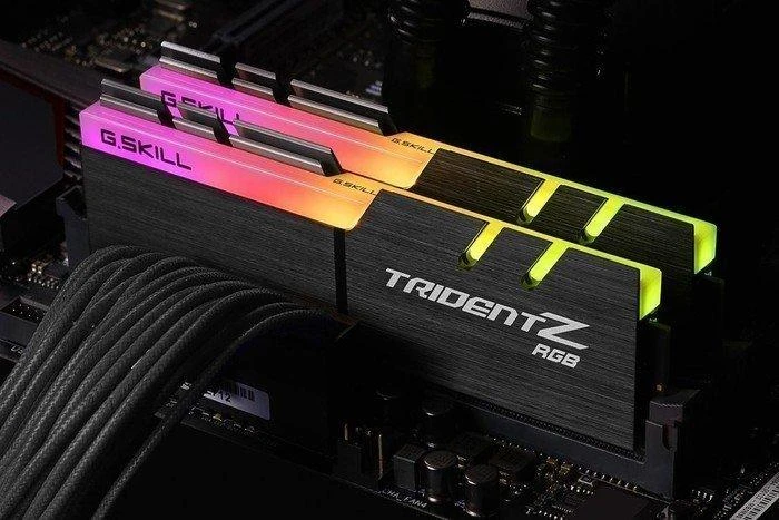 RAM G.Skill Trident Z RGB (AMD) DDR4-3200 CL16-18-18-38 1.35V 32GB (F4-3200C16D-32GTZRX)