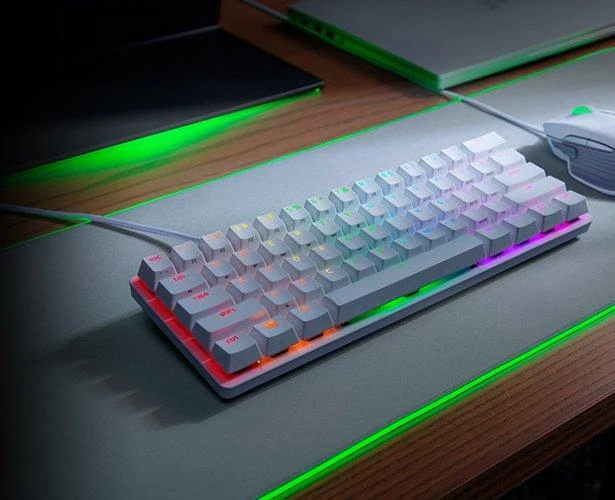 60% Mechaninė Žaidimų klaviatūra Razer Huntsman Mini Mercury Edition, Clicky Optical Switch (Purple), US išdėstymas