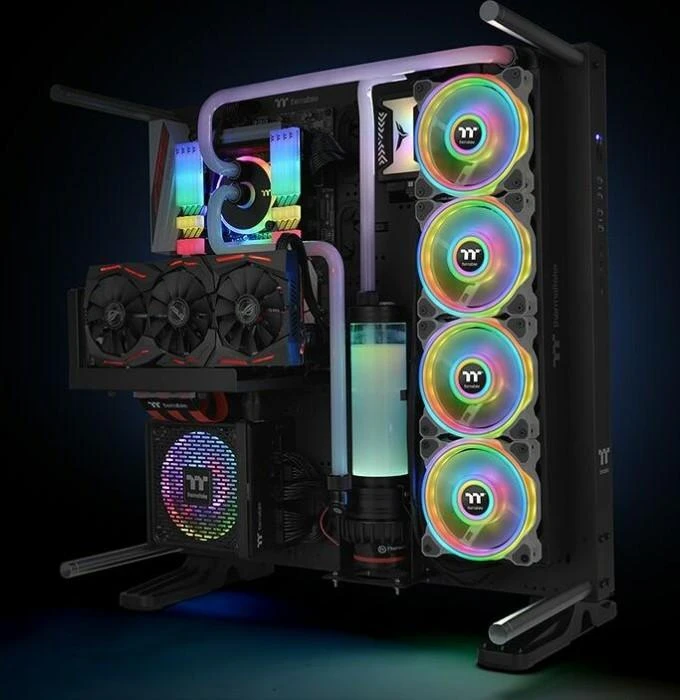 Ventiliatorius Thermaltake Riing Quad 12 RGB TT Premium Edition 3 pakuotės + HUB baltas (CL-F100-PL12SW-A)