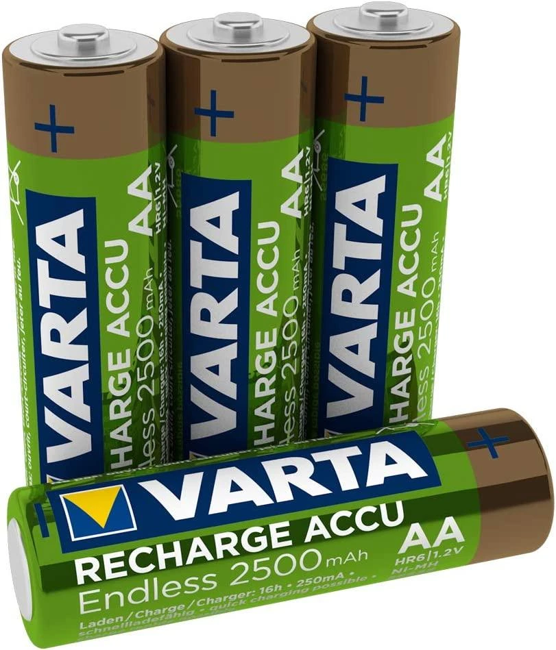 Varta LCD Ultra Fast Charger+ įsk. 4 Batt. 2100 mAh AA + 12V