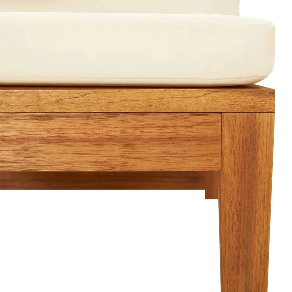 Kampinė sofa su kreminėmis pagalvėlėmis, akacijos masyvas
