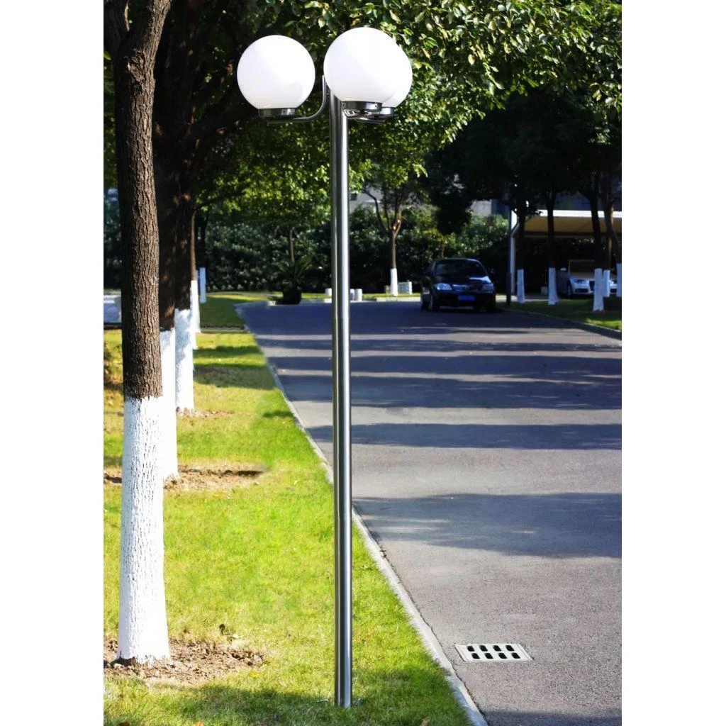 Sodo šviestuvas, 3 lempos, 220cm
