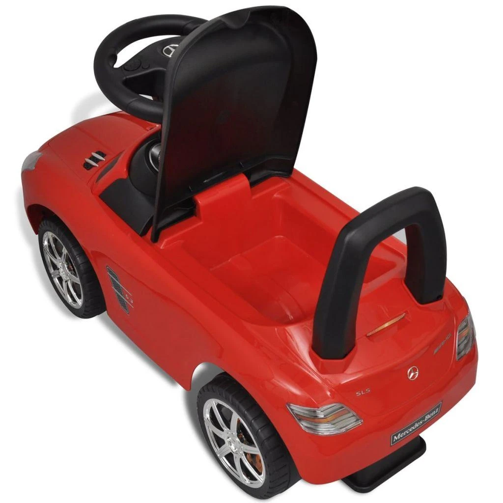 Kojomis varomas vaikiškas automobilis, raudonos spalvos