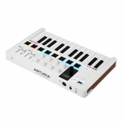 Arturia MiniLab 3 - MIDI control keyboard, juodas