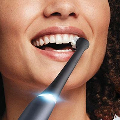 ORAL-B iO Series 9 Elektrinis dantų šepetėlis, juodos spalvos