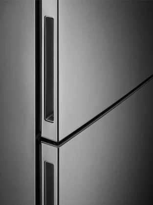 Šaldytuvas Electrolux LNC7ME32X3