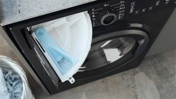 Skalbimo mašina Juodos spalvos skalbyklė Hotpoint Ariston NLCD 948 BS A EU