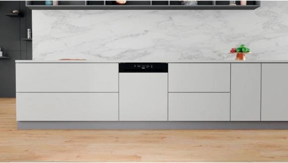 Whirlpool WBC3C26B indaplovė Pusiau įmontuotas 14 vietos A++