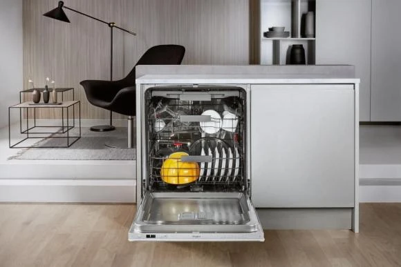 Įmontuojama indaplovė WHIRLPOOL WIC 3C26 F, Energijos klasė E (sena A++) 60 cm, Trečias krepšelis, 8 programos