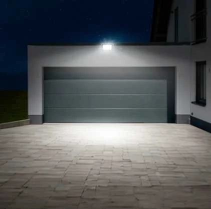 OLLO LED Prožektors 100W 4000K 10000lm IP65 SMD2835 CRI>80 PF>0.9 EEI:F