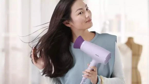 Plaukų džiovintuvas Philips 3000 serija BHD341/10, Violetinės spalvos
