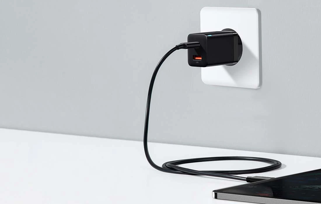 Baseus Super Si Pro įkroviklis USB + USB-C 30W - Baltas
