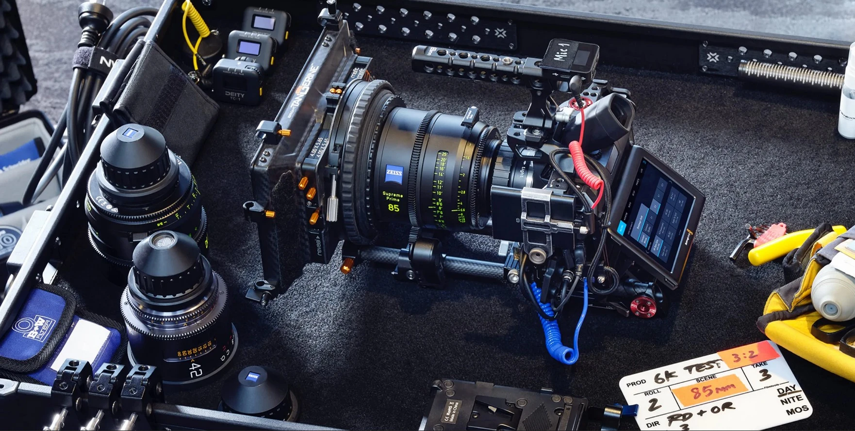 Blackmagic Design Blackmagic Cinema Camera 6K L mount aprašymas - Prekės nuotrauka