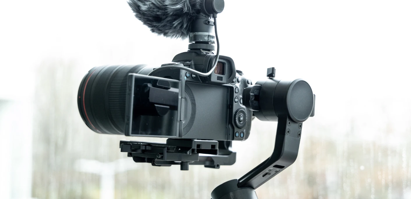 Canon EOS R5 MILC korpusas 45 MP CMOS 8192 x 5464 pikseliai Juoda aprašymas - Prekės nuotrauka
