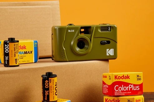 KODAK M35 REUSABLE CAMERA OLIVE Žalias aprašymas - Prekės nuotrauka