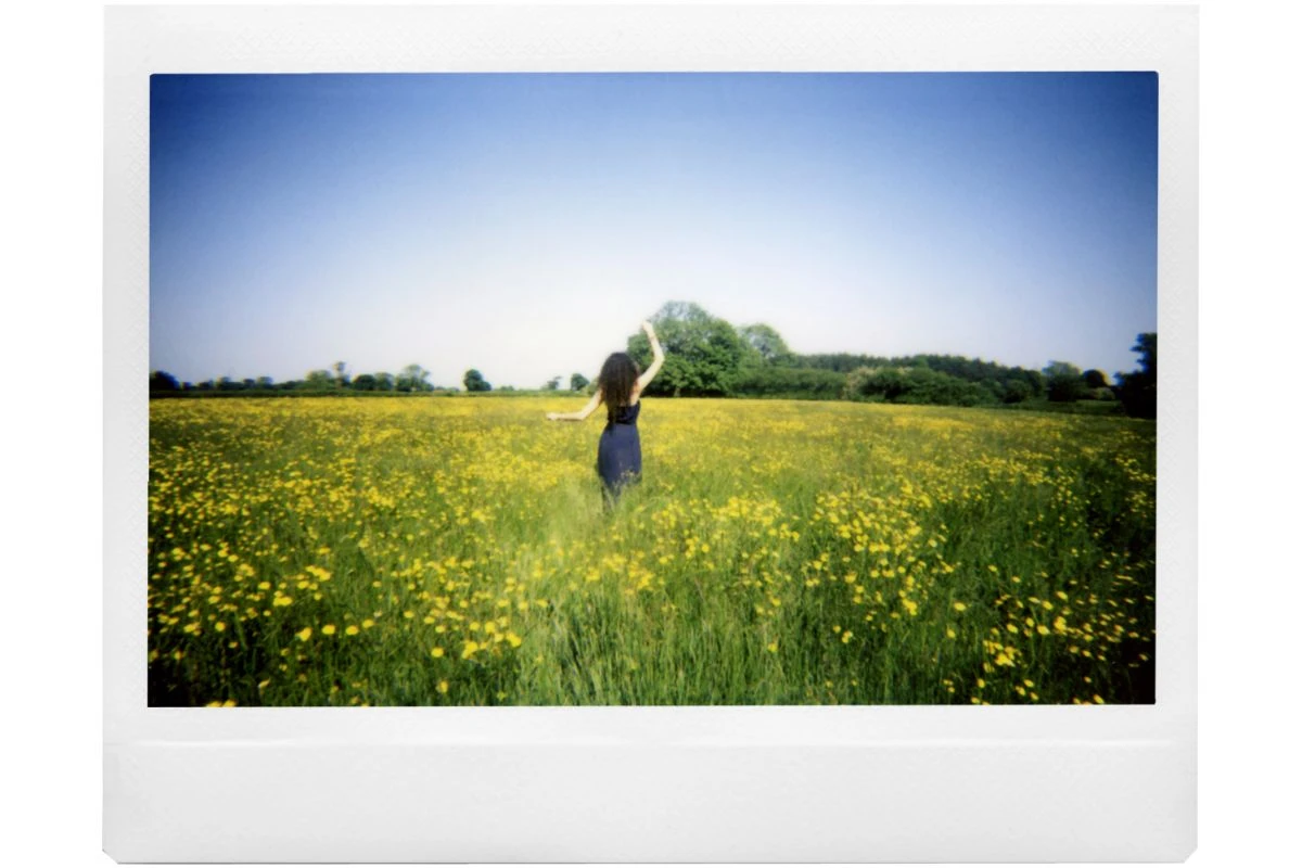 Lomography Lomo'Instant Wide Camera Juodas Edition aprašymas - Prekės nuotrauka
