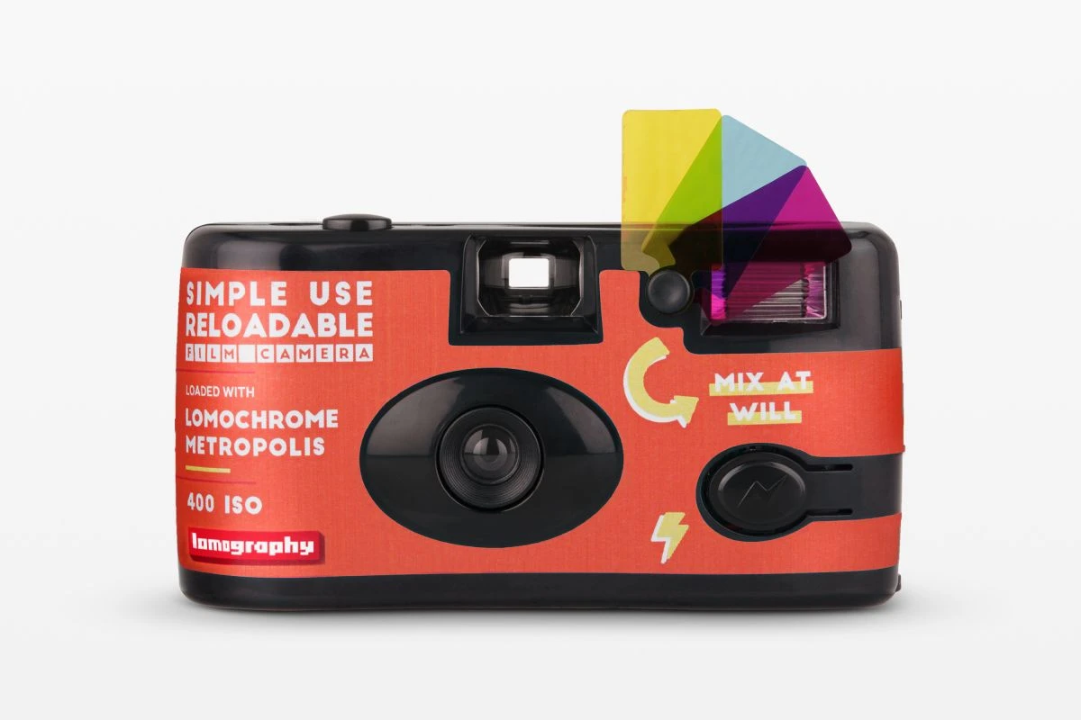 Lomography Simple Use Reloadable Film Camera 400/27 Metropolis aprašymas - Prekės nuotrauka