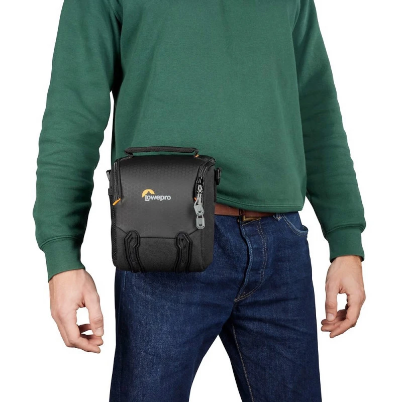 Lowepro amera krepšys Adventura SH 120 III, juodas aprašymas - Prekės nuotrauka
