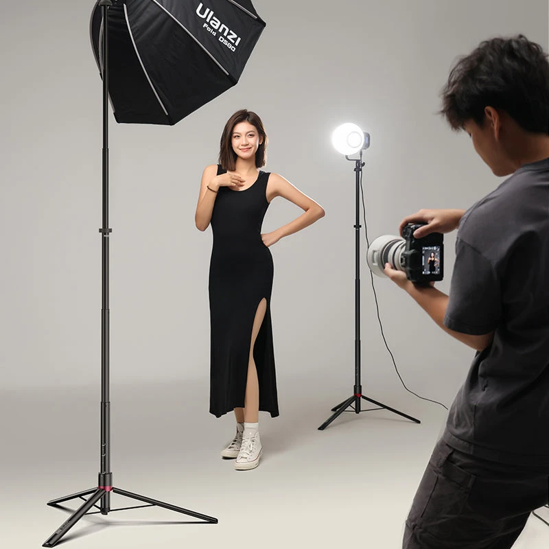 Ulanzi AT 05 2M Heavy Duty Foldable Light Stand aprašymas - Prekės nuotrauka
