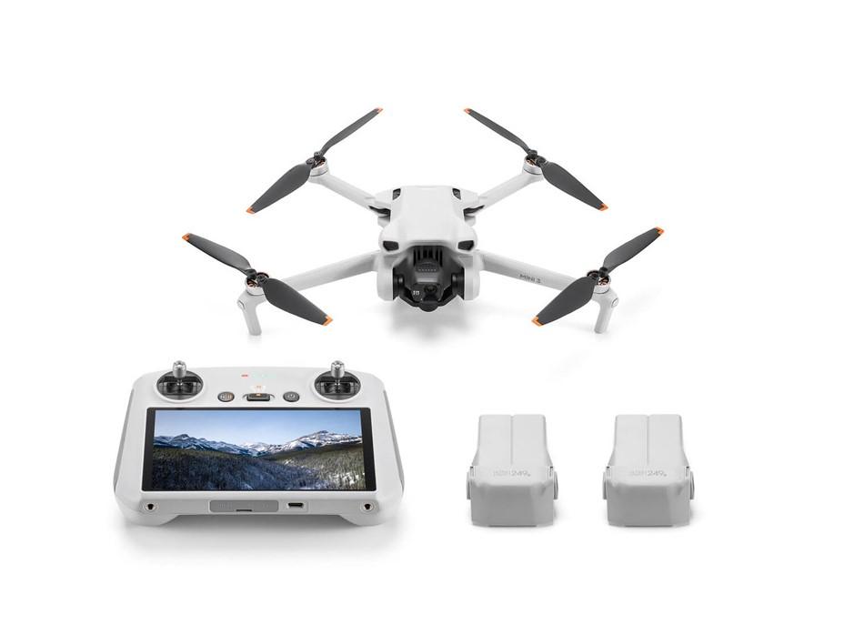 Dronas DJI Mini 3 Fly More Combo su DJI RC valdymo pultu ir papildomais aksesuarais