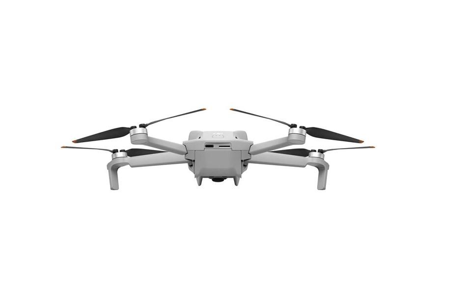 Dronas DJI Mini 3 Fly More Combo su DJI RC valdymo pultu ir papildomais aksesuarais