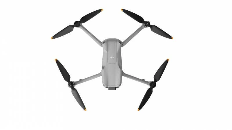 Dronas DJI Air 3 Fly More Combo su DJI RC-N2 valdymo pultu