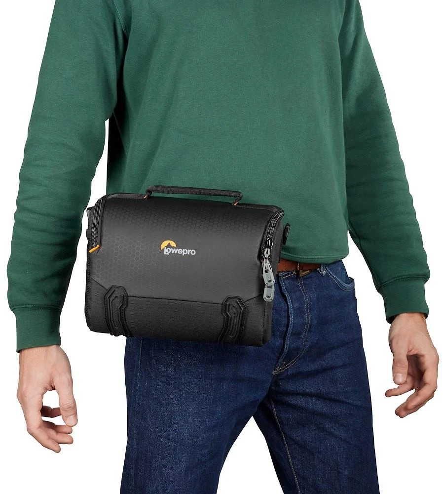 Lowepro fotoaparato krepšys Adventura SH 160 III, juodas
